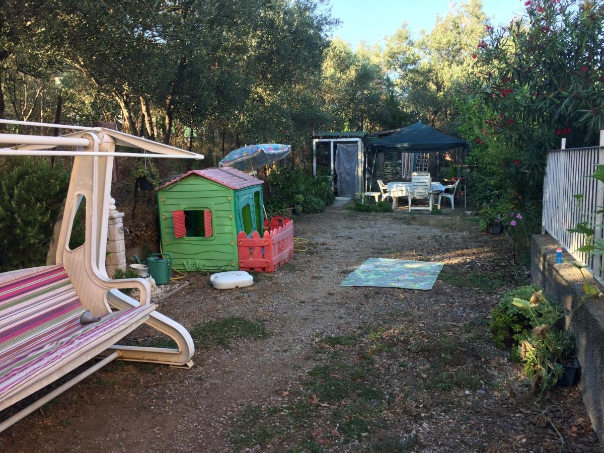 A Casa Di Nonna Luciana - Trilocale Con Giardino Lejlighed Ceriale Eksteriør billede